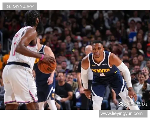 快船全员首度齐聚战斗力全开主教练却因伤无缘赛场